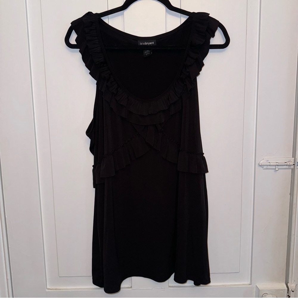 ✨lane bryant black sleeveless ruffle front top✨